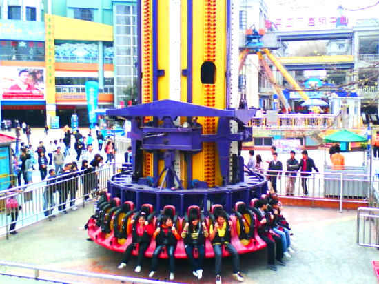 新浪旅游配圖:刺激的游戲 攝影:淺陌影影