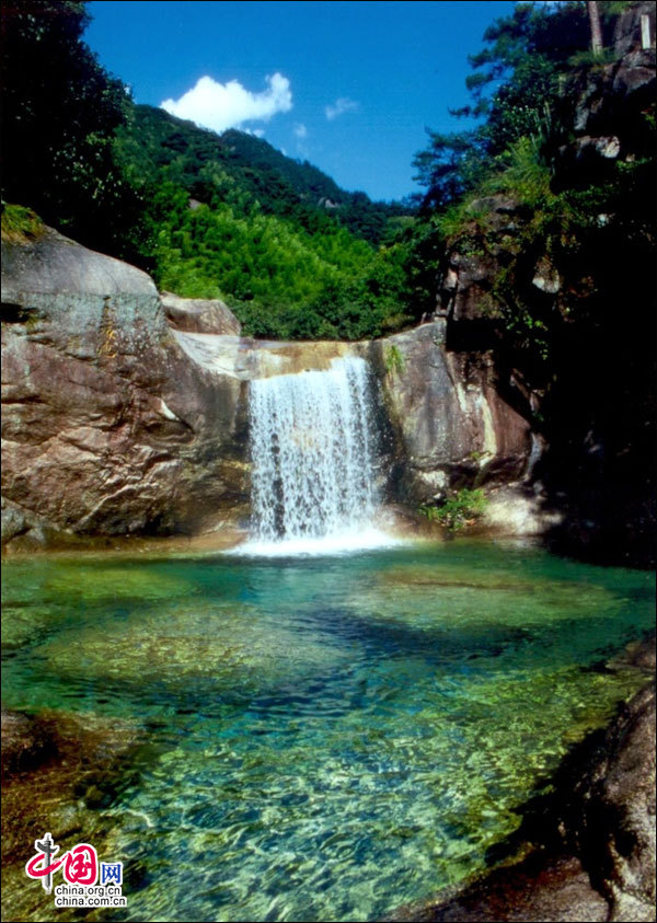 黃山( <a class='travel_words' name='travel/tbly/01' target='_blank'>酒店</a> )翡翠谷 最令人銷魂的中國情人谷