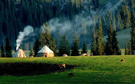 052喀拉峻--哈薩克族氈房.jpg